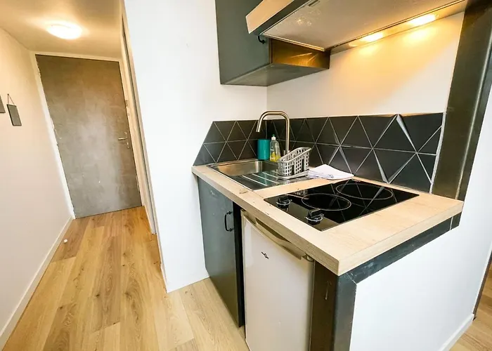 Апартаменти #fk The Altitude Nest *